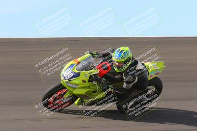 media/Nov-05-2022-SoCal Trackdays (Sat) [[f8d9b725ab]]/Bowl (1145am)/